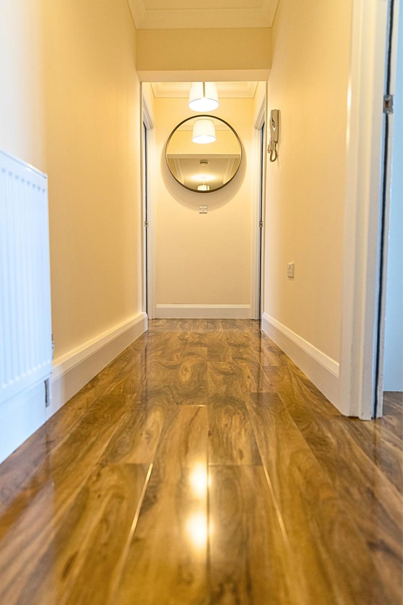 Heathrow Rare Find 2 Bedroom Plus 2 Bathroom Flat - Sleeps 6- Free Parking- Close To Heathrow Terminals-Quiet Development Стэнвэлл Экстерьер фото